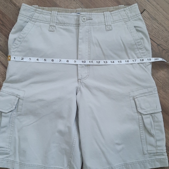 Old Navy Cargo Shorts - Picture 14 of 16
